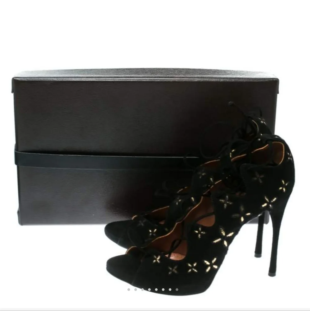 ALAIA |New in Box Black Suede w/Metallic Gold Floral Trim Open Toe Pumps S… - Picture 2 of 16